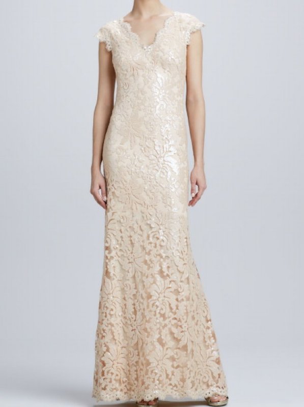 画像1: Tadashi Shoji 　　　Sequined Lace V-Neck Gown 　ベージュ系 (1)