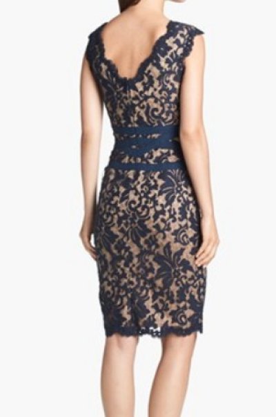 画像1: Tadashi Shoji　 Scalloped-Neck Lace Cocktail Dress  ネイビー