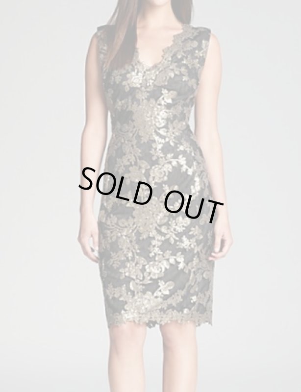 画像1: 【ドラマ使用】Tadashi Shoji    Metallic Lace Sheath Dress  (1)