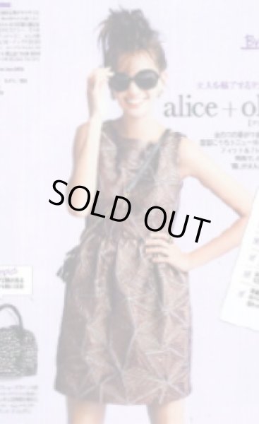 画像2: 【Domani掲載】Alice + Olivia　　Lillyanne Open-Back Pouf Dress (2)