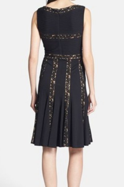 画像1: 【ドラマ使用】Tadashi Shoji　　　Lace Inset Jersey Fit & Flare Dressブラック