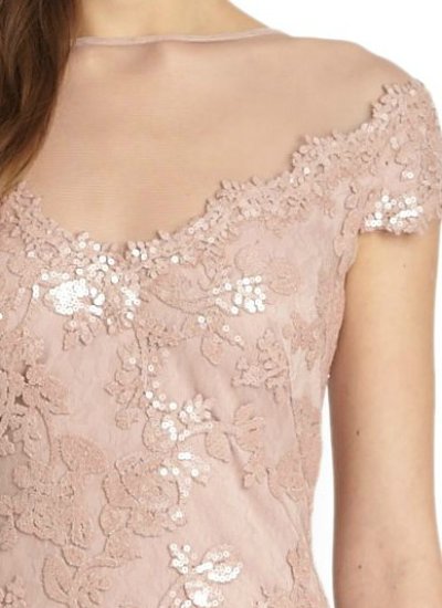 画像1: Tadashi Shoji   Off-The-Shoulder Sequin Gown ピンク系