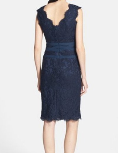 画像1: Tadashi Shoji　 Scalloped-Neck Lace Cocktail Dress ネイビー