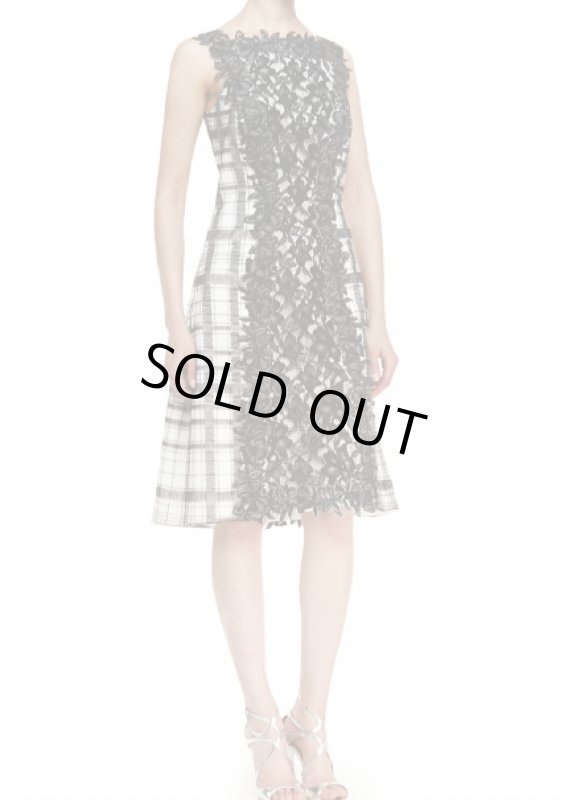 画像1: 【萬田久子さんご着用】「Tadashi Shoji      Lace Panel Front & Back Cocktail Dress ブラック (1)