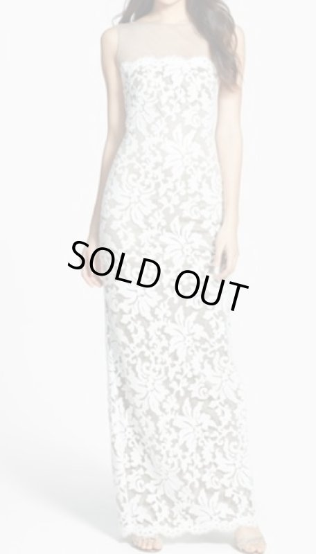 画像1: Tadashi Shoji    Illusion Yoke Embroidered Gown (1)