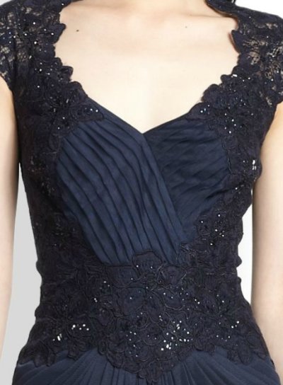 画像1: 【JUJUさんご着用】Tadashi Shoji 　　　　Beaded V-Neck Gown ネイビー