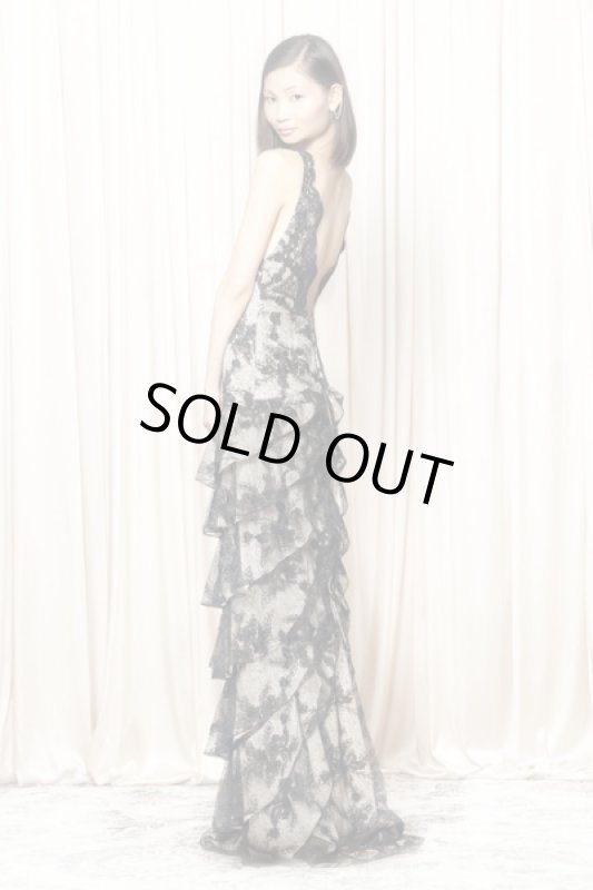 画像2: 再販売！【ドラマ使用】Alice + Olivia  Powell tiered lace gown (2)