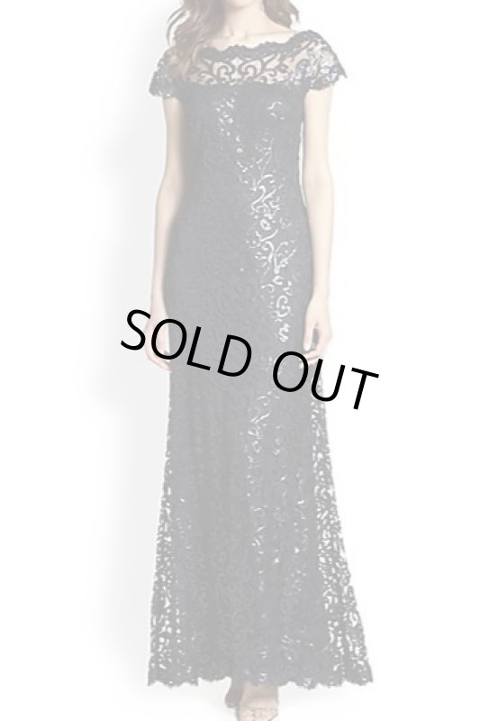 画像1: Tadashi Shoji　　 Off-The-Shoulder Sequined Lace Gown　ネイビー (1)