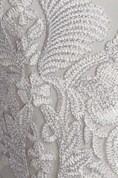 画像2: セール！各サイズ1点【ドラマ使用】Tadashi Shoji  タダシショージ　Corded Embroidery on Tulle Cap Sleeve Dress　 シルバー