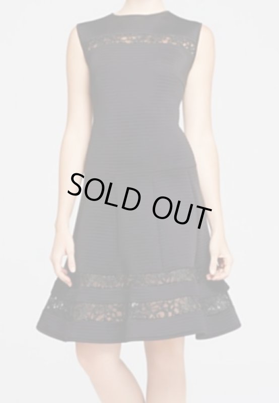 画像1: Tadashi Shoji    Sleeveless Fit and Flare Dress ブラック (1)