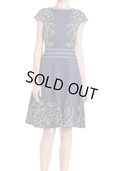 画像1: 【ヴァンサンカン掲載】Tadashi Shoji     Lace Scuba Dress　ネイビー系 (1)