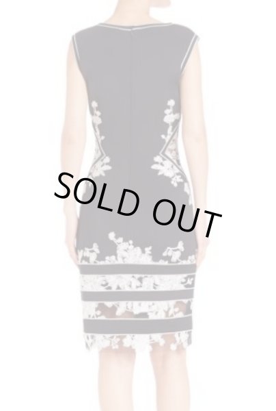 画像3: Tadashi Shoji      Embroidered Lace Scuba Sheath Dress ブラック (3)