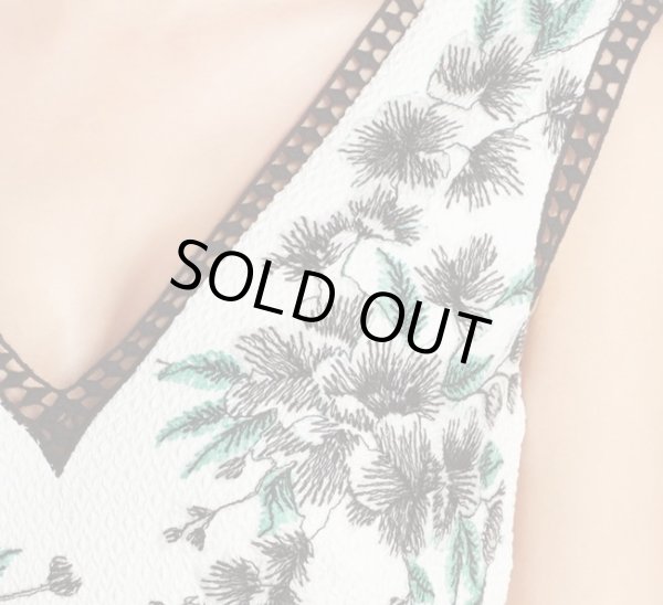 画像3: 再販売【マギーさん、アンミカさんご着用】Tadashi Shoji タダシショージ　　　Embroidered Textured Jacquard Fit & Flare Dress (3)