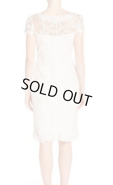 画像2: Tadashi Shoji  パーティードレス Embroidered Lace Sheath Dress アイボリー系 (2)