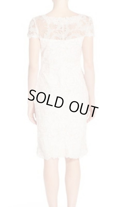 画像2: Tadashi Shoji  パーティードレス　Embroidered Lace Sheath Dress　アイボリー系 (2)