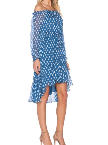 画像3: 【カーリークロス愛用】Diane von Furstenberg ダイアンフォンファステンバーグ Camila Off-Shoulder Silk Dress ブルー系 (3)