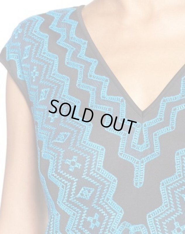 画像3: 【橋本マナミさん、高橋真麻さんご着用】Tadashi Shoji タダシショージ 　Embroidered Knit Sheath Dress　ブルー系 (3)