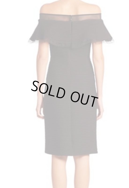 画像4: 1点のみ即発！【相沢礼子さんに衣装協力】Tadashi Shoji タダシショージ   Solid Off-The-Shoulder Dress ブラック (4)