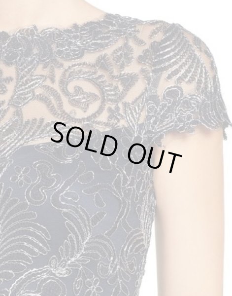 画像3: 【ドラマ「ConneXion」に衣装提供】Tadashi Shoji  タダシショージ Corded Embroidery on Tulle Cap Sleeve Dress ネイビー・シルバー (3)