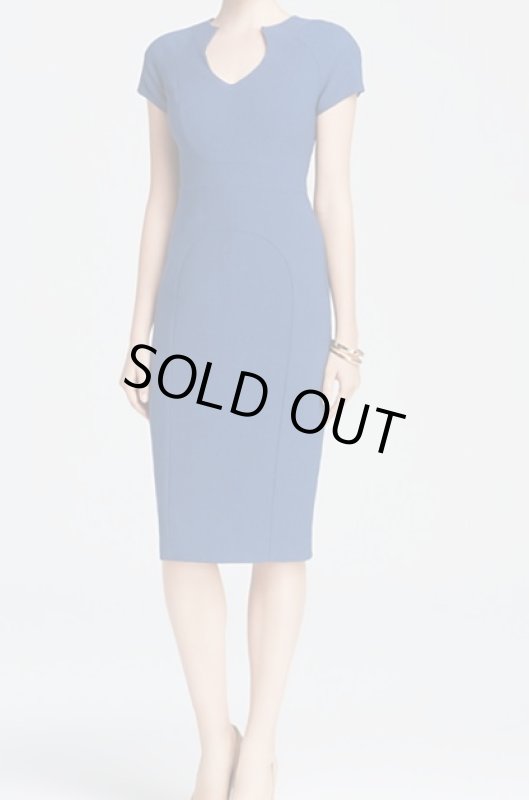 画像1: ドラマ【殺人を無罪にする方法】使用　Black Halo ブラックハロー　Gypsy Rose Crepe Sheath Dress ブルー系 (1)