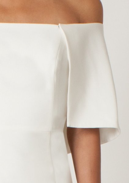 画像4: 【ドラマ使用】Black Halo    Eloise Cape Overlay Sheath Dress  22504 (4)