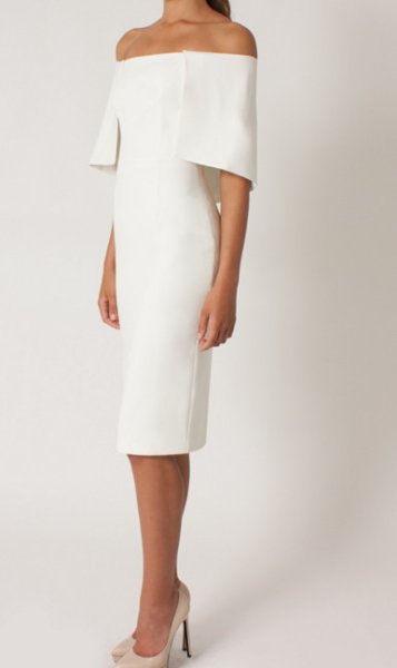 画像2: 【ドラマ使用】Black Halo    Eloise Cape Overlay Sheath Dress  22504 (2)