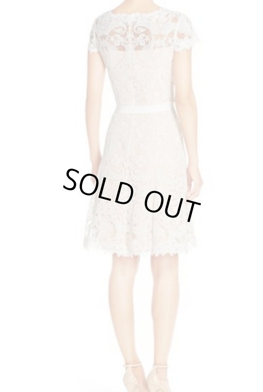 画像2: Tadashi Shoji  タダシショージ   Embroidered Tulle Fit & Flare Dress (2)