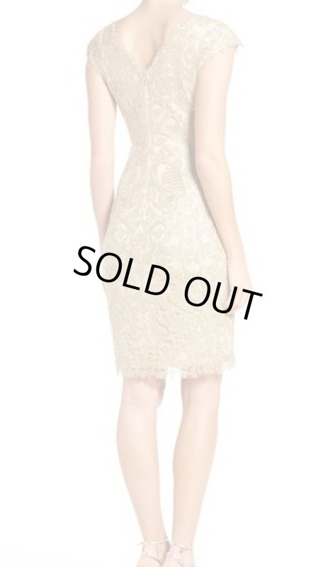 画像2: Tadashi Shoji  タダシショージ 　Corded Lace Tulle Sheath Dress　ゴールド (2)