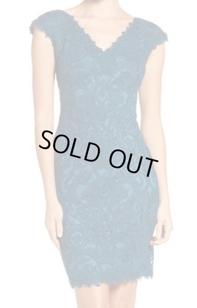 画像1: Tadashi Shoji  タダシショージ 　Corded Lace Tulle Sheath Dress　starry night　ブルー系、グリーン系 (1)