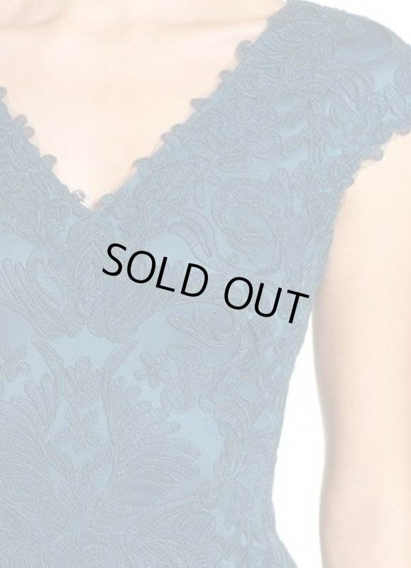 画像3: Tadashi Shoji  タダシショージ 　Corded Lace Tulle Sheath Dress　starry night　ブルー系、グリーン系 (3)