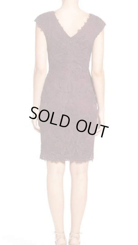 画像2: Tadashi Shoji  タダシショージ 　Corded Lace Tulle Sheath Dress　ブラックベリー (2)