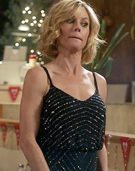 画像4: ドラマ【プリティリトルライヤーズ使用】Adrianna Papell アドリアナパペル  Beaded Blouson Dress ネイビー (4)