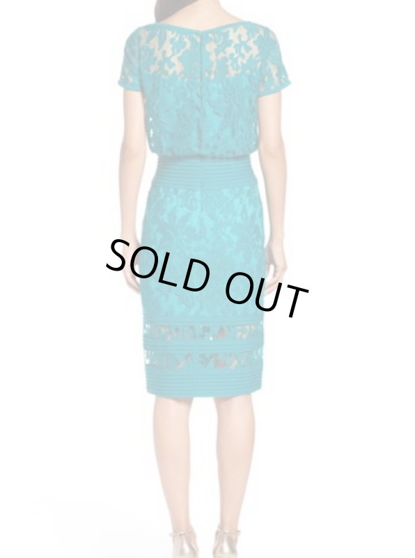 画像2: Tadashi Shoji タダシショージ    Embroidered Blouson Sheath Dress アクアブルー (2)