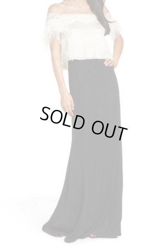 画像1: 1点のみ即発！Tadashi Shoji タダシショージ   Off the Shoulder Ostrich Feather Gown　ブラック  42301 (1)