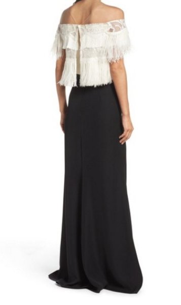 画像2: Tadashi Shoji タダシショージ   Off the Shoulder Ostrich Feather Gown ブラック  42301 (2)