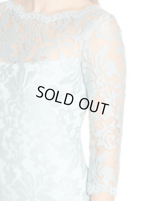 画像3: Tadashi Shoji タダシショージ　Embroidered Lace Sheath Dress  Frosted Jade　ブルー系 (3)