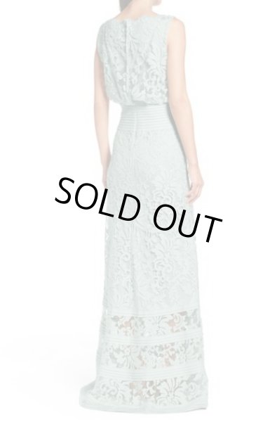 画像2: Tadashi Shoji タダシショージ    Lace Banded-Waist Gown ブルー系  (2)