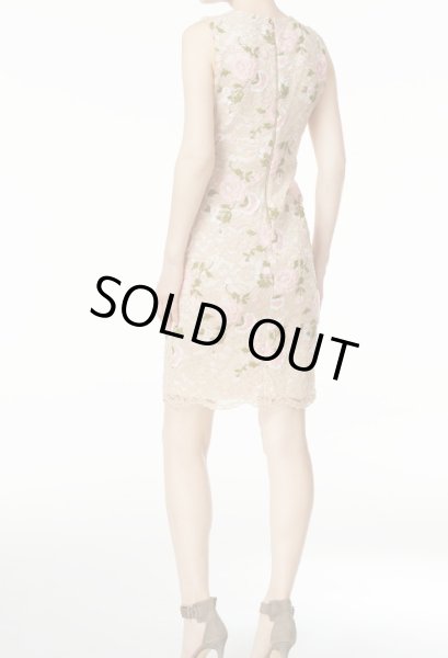 画像2: 【Robin Roberts着用】Calvin Klein カルバンクライン  Embroidered Lace Sheath Dress (2)