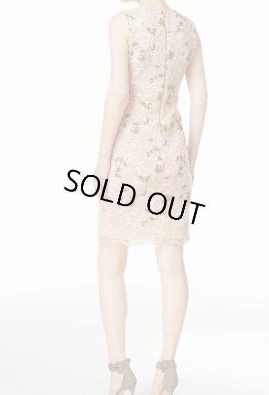 画像2: 【Robin Roberts着用】Calvin Klein カルバンクライン 　Embroidered Lace Sheath Dress (2)