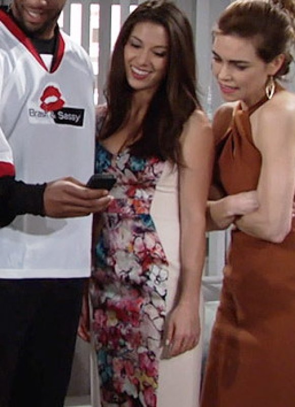 画像4: 【ドラマ使用】Black Halo  Sadie Panel Sheath Dress　Buttercream (4)