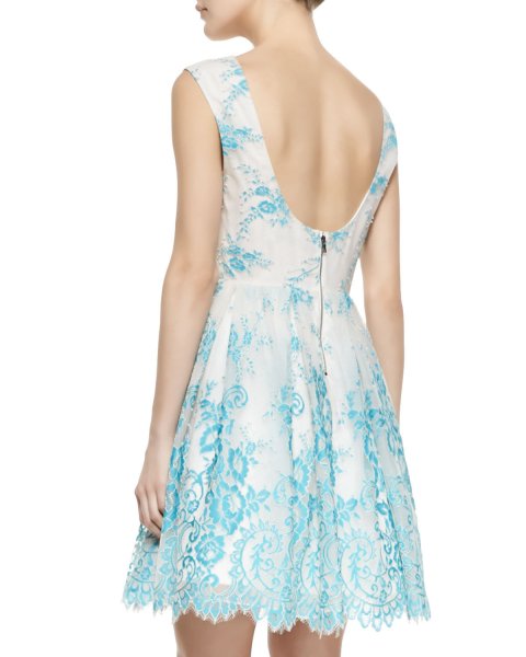 画像2: 【アリアナ・グランデ愛用、ヴァンサンカン掲載】Alice + Olivia アリスアンドオリビア  Fila Lace-Overlay Party Dress ターコイズ (2)