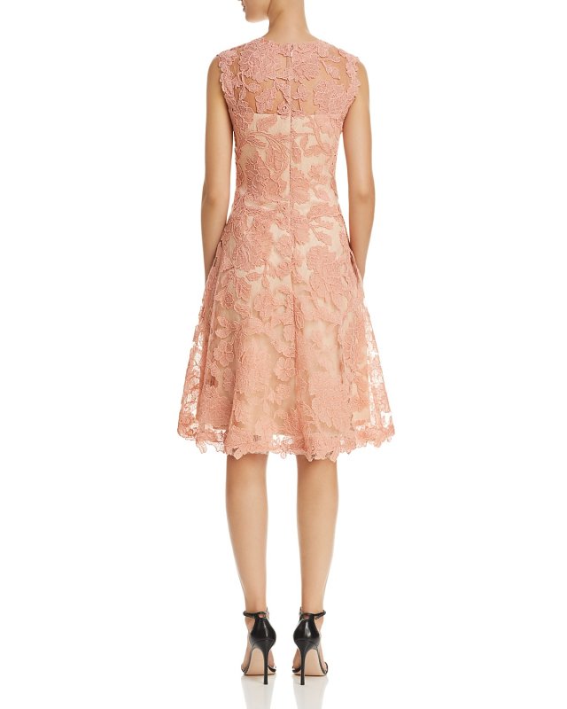 画像2: Tadashi Shoji  タダシショージ  Sleeveless Embroidered Cocktail Dress コーラル ピンク系 (2)