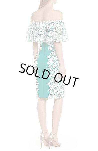 画像2: Tadashi Shoji タダシショージ  オフショルダークロッシェレースドレス グリーン系 (2)