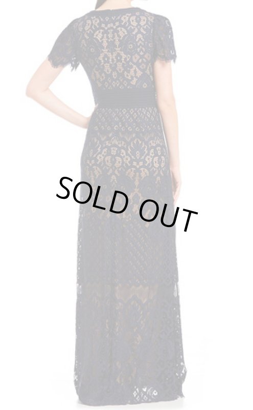 画像2: Tadashi Shoji  タダシショージ  Vネックレースロングドレス　ネイビー系 (2)