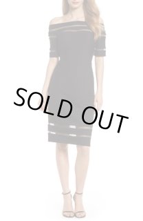 Tadashi Shoji タダシショージ オフショルダーピンタックドレス