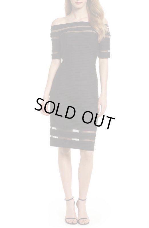 画像1: Tadashi Shoji  タダシショージ　オフショルダーピンタックドレス　 ブラック (1)