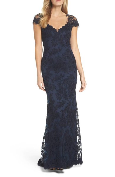 画像1: Tadashi Shoji  タダシショージ 　Embroidered Corded Lace Gown　ネイビー系 (1)