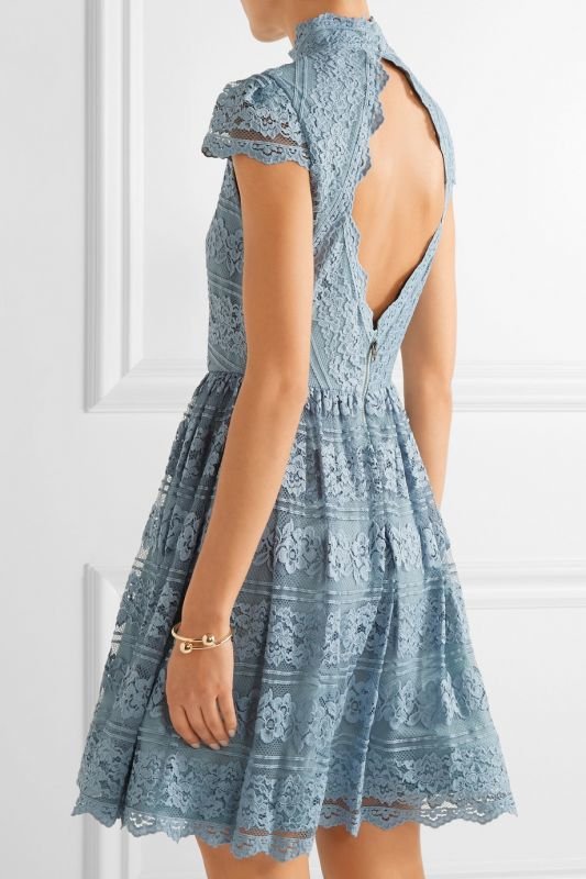 画像2: 再販売【平子理沙さん、パリスヒルトン愛用】Alice + Olivia アリスアンドオリビア　Maureen Dress　ライトブルー  20805 (2)