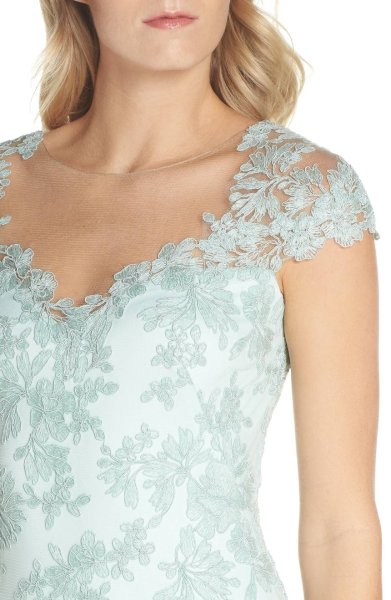 画像4: セール!Tadashi Shoji  タダシショージ  Embroidered Corded Lace Gown ミント ブルー系  (4)