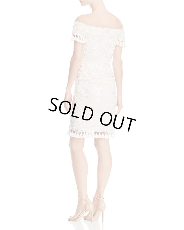 画像2: Tadashi Shoji タダシショージ　Embroidered Off-the-Shoulder Tassel Cocktail Dress　ホワイト系 (2)